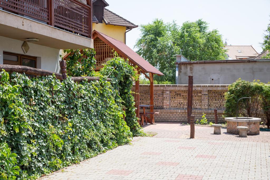 Rozsakert Apartmanhaz Hajdúszoboszló Exteriér fotografie